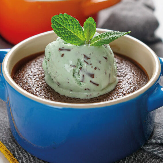 bolo cremosos de chocolate e menta
